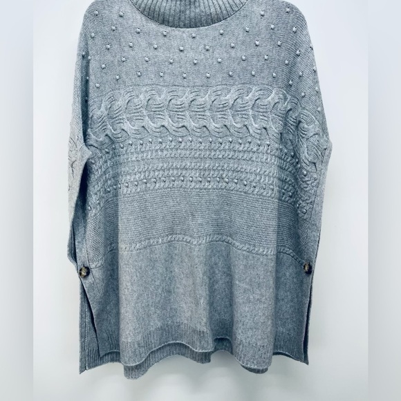 Talbots Cable knit Poncho Sweater Side Button Closure Grey Size M - Picture 5 of 9